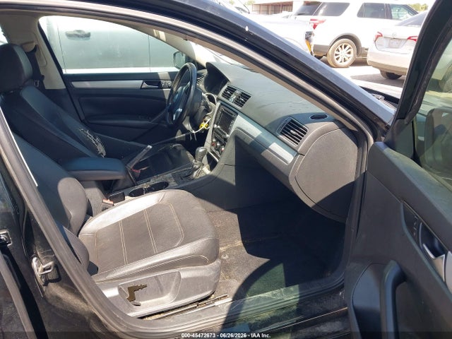 2013 Volkswagen Passat 2.5l Se მანქანა იყიდება აუქციონზე, vin: 1VWBH7A30DC120188, აუქციონის ნომერი: 45472673