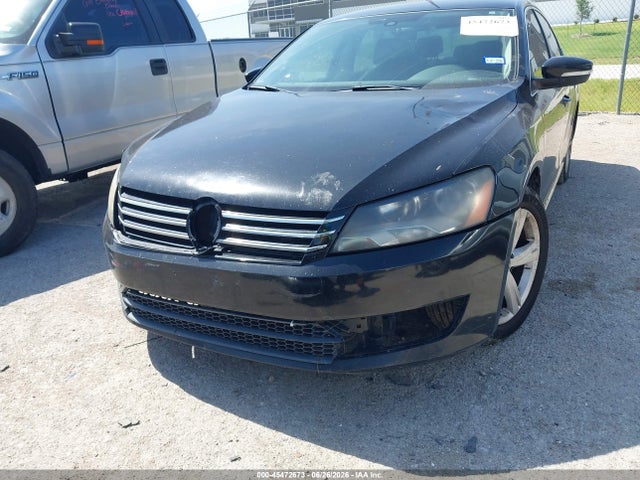 2013 Volkswagen Passat 2.5l Se მანქანა იყიდება აუქციონზე, vin: 1VWBH7A30DC120188, აუქციონის ნომერი: 45472673