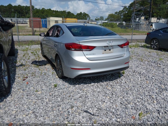 Hyundai ELANTRA SEL 2018 5NPD84LF2JH339722 Image 3