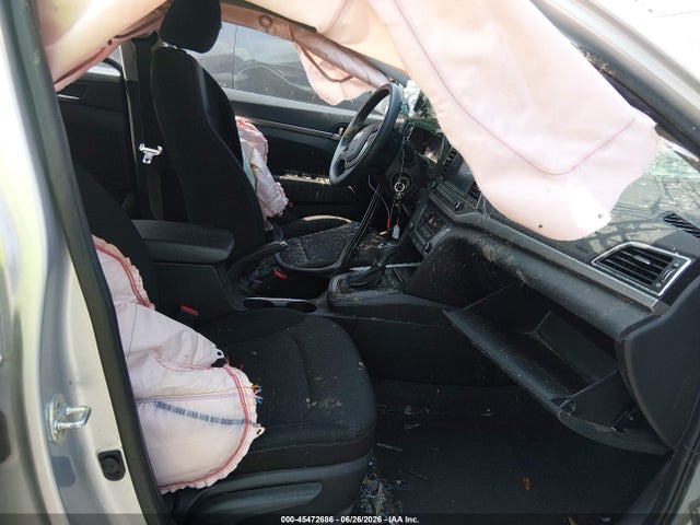 Hyundai ELANTRA SEL 2018 5NPD84LF2JH339722 Image 5