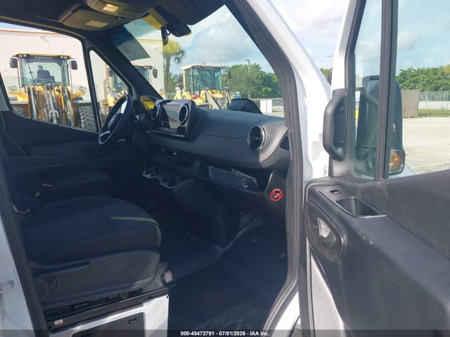 45472791 :رقم المزاد ، W1Z4KGHY7TT604699 vin ، 2026 Mercedes-benz Sprinter 2500 High Roof 4-cyl Diesel مزاد بيع
