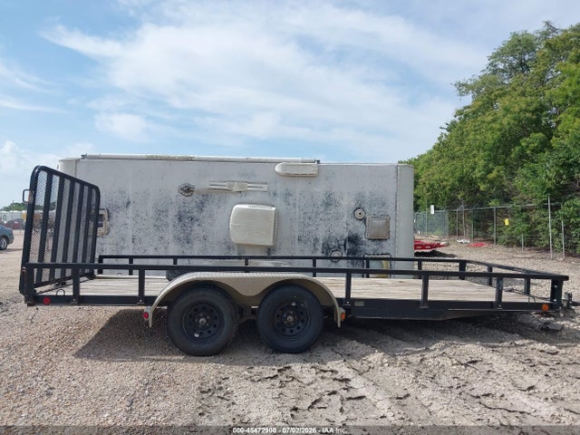 45472900 :رقم المزاد ، 4ZEUT1821M1235345 vin ، 2020 Load Trail Dual Axle Flatbed مزاد بيع