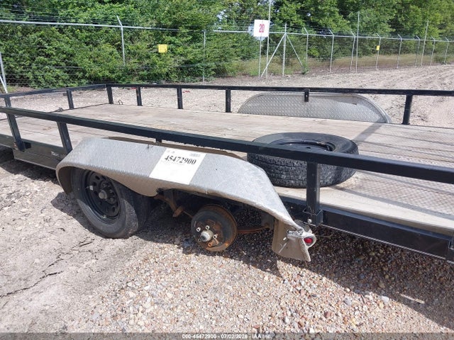45472900 :رقم المزاد ، 4ZEUT1821M1235345 vin ، 2020 Load Trail Dual Axle Flatbed مزاد بيع
