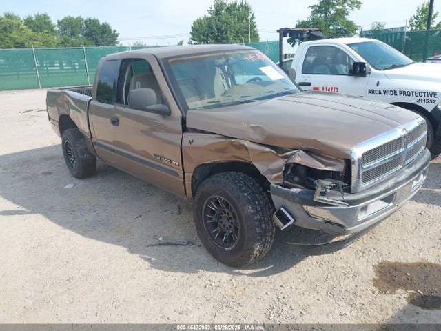 45472952 :رقم المزاد ، 1B7HC13Z8YJ122296 vin ، 2000 Dodge Ram 1500 St مزاد بيع