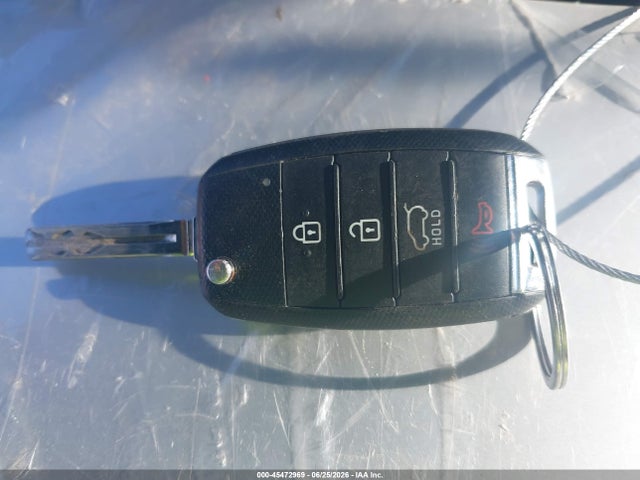 KNDPMCAC8J7378296 KIA Sportage Lx