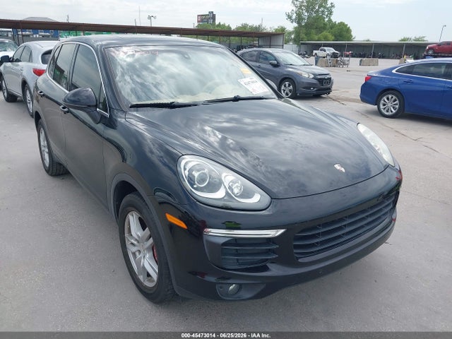 45473014 :رقم المزاد ، WP1AA2A24GLA11118 vin ، 2016 Porsche Cayenne مزاد بيع