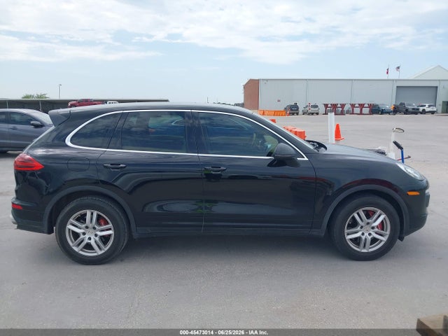 45473014 :رقم المزاد ، WP1AA2A24GLA11118 vin ، 2016 Porsche Cayenne مزاد بيع