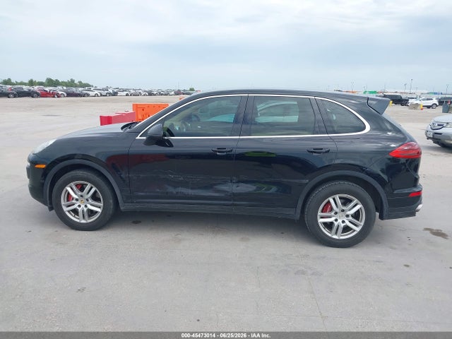 45473014 :رقم المزاد ، WP1AA2A24GLA11118 vin ، 2016 Porsche Cayenne مزاد بيع