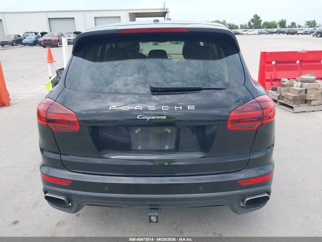 45473014 :رقم المزاد ، WP1AA2A24GLA11118 vin ، 2016 Porsche Cayenne مزاد بيع