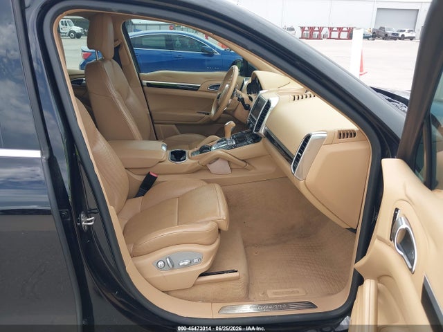 45473014 :رقم المزاد ، WP1AA2A24GLA11118 vin ، 2016 Porsche Cayenne مزاد بيع