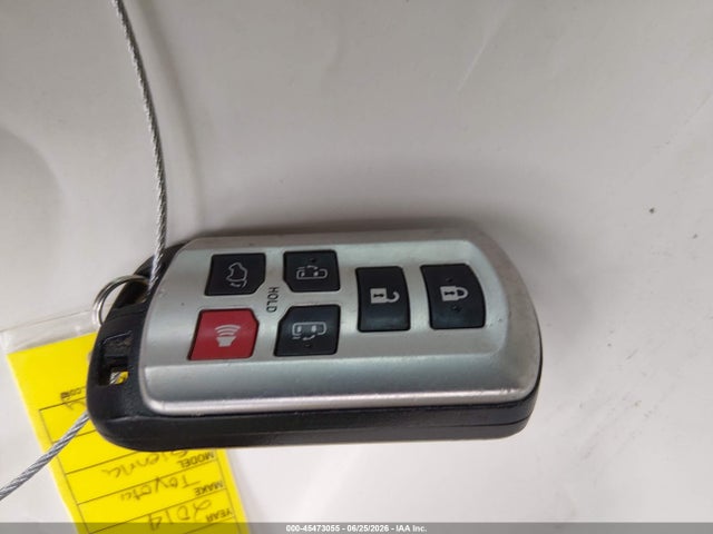 5TDYK3DC3ES427115 Toyota Sienna Xle V6 8 Passenger