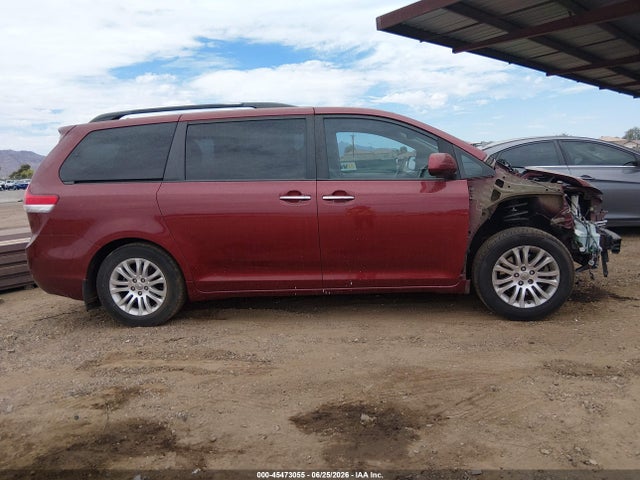 5TDYK3DC3ES427115 Toyota Sienna Xle V6 8 Passenger