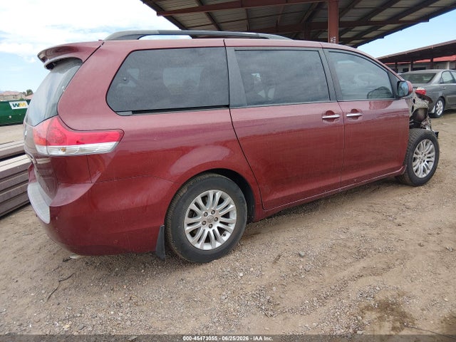 5TDYK3DC3ES427115 Toyota Sienna Xle V6 8 Passenger