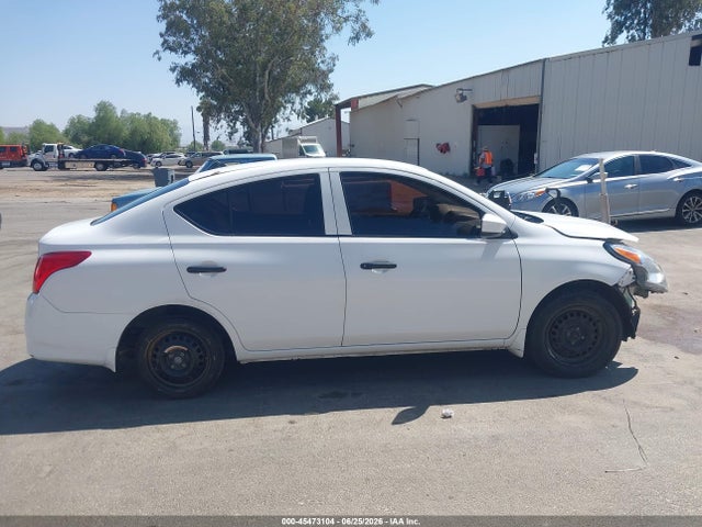 3N1CN7AP7JL802149 Nissan Versa 1.6 S
