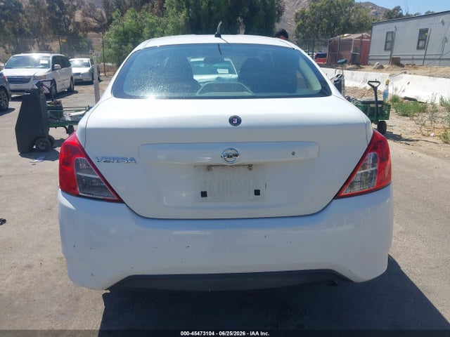 3N1CN7AP7JL802149 Nissan Versa 1.6 S