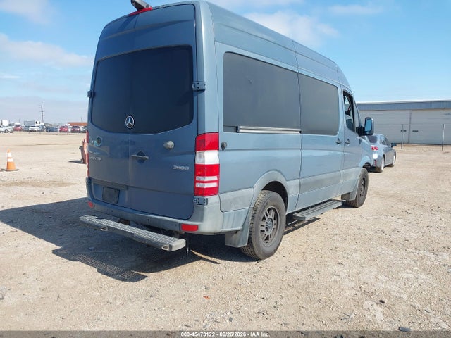 WD3PE7CD6JP645424 Mercedes-Benz Sprinter 2500 Standard Roof V6