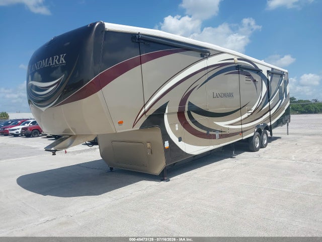 45473129 :رقم المزاد ، 5SFBG4027DE252850 vin ، 2013 Heartland Landmark مزاد بيع