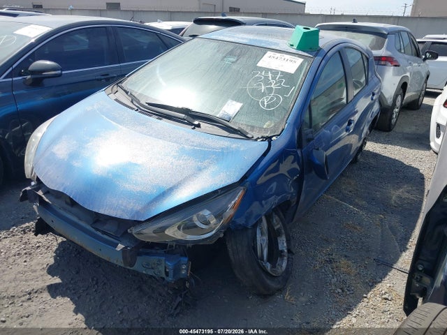 Toyota Prius C Three 2016 JTDKDTB38G1136743 Image 2