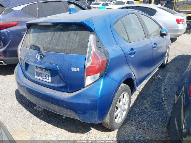 Toyota Prius C Three 2016 JTDKDTB38G1136743 Image 4