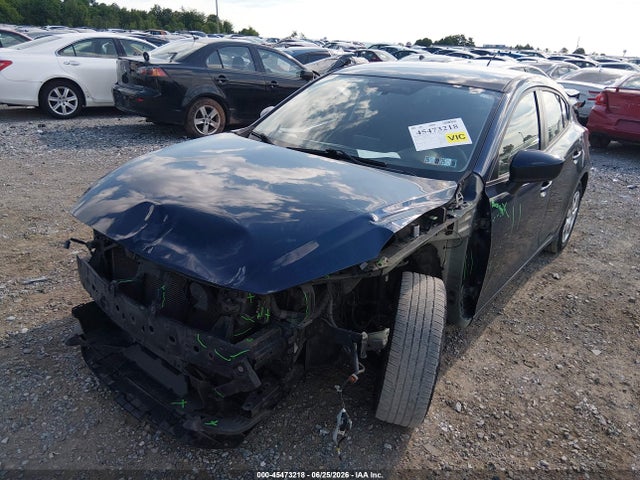2015 Mazda Mazda3 I Sport მანქანა იყიდება აუქციონზე, vin: 3MZBM1K76FM173683, აუქციონის ნომერი: 45473218