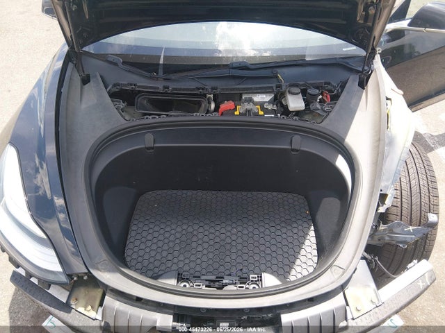Tesla Model 3 Long Range/performance 2018 5YJ3E1EB1JF095007 Image 10