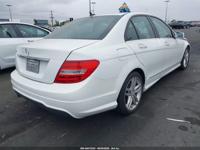 Aukcja sprzedaży 2013 Mercedes-benz C 250 Sport, vin: WDDGF4HB4DR266932, numer aukcji: 45473233