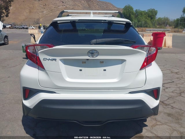 JTNKHMBX4M1095547 Toyota C-HR LE