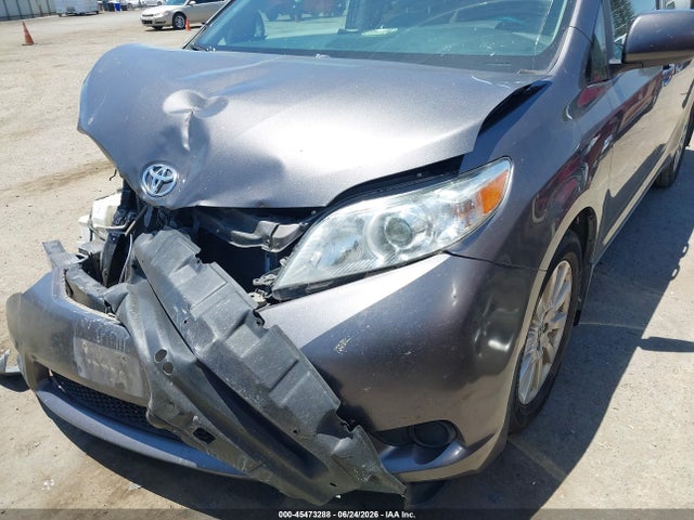 Toyota Sienna Le 7 Passenger 2017 5TDJZ3DC3HS164836 Image 18