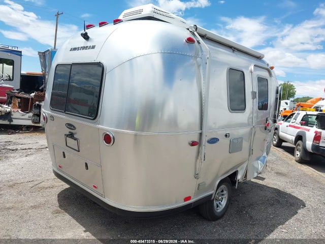 Airstream Other 2019 1STHRAC10KJ547903 Image 4