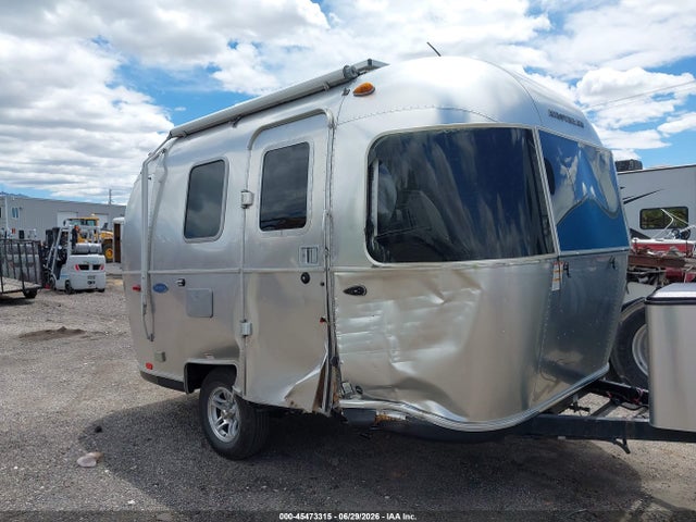 Airstream Other 2019 1STHRAC10KJ547903 Image 6