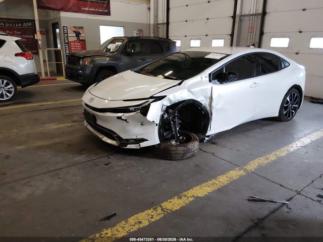 45473351 :رقم المزاد ، JTDACACU0S3044713 vin ، 2025 Toyota Prius Plug-in Hybrid Xse مزاد بيع