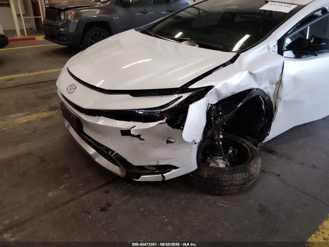 45473351 :رقم المزاد ، JTDACACU0S3044713 vin ، 2025 Toyota Prius Plug-in Hybrid Xse مزاد بيع