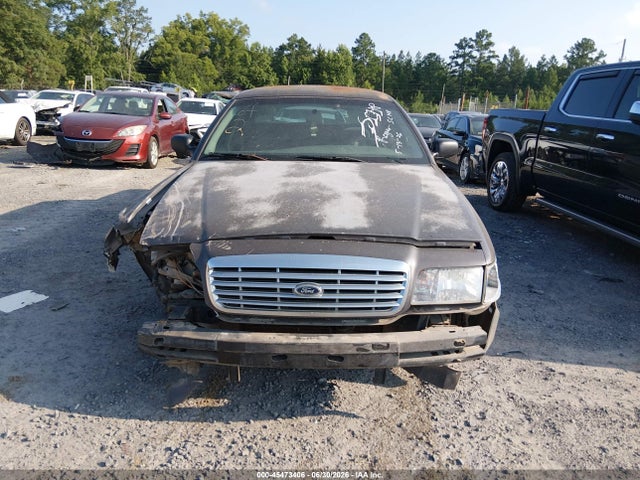 2000 Ford Crown Victoria Police Interceptor მანქანა იყიდება აუქციონზე, vin: 2FAFP71WXYX167325, აუქციონის ნომერი: 45473406