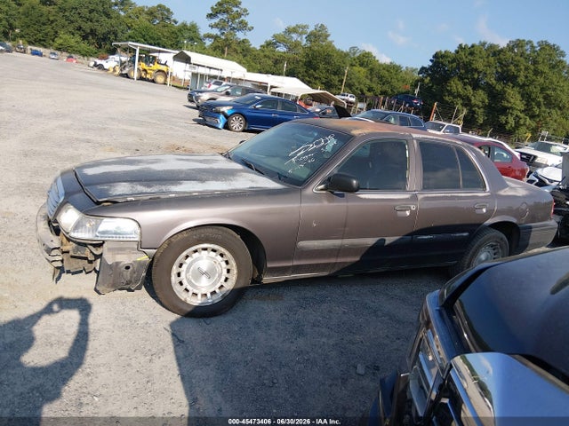 2000 Ford Crown Victoria Police Interceptor მანქანა იყიდება აუქციონზე, vin: 2FAFP71WXYX167325, აუქციონის ნომერი: 45473406