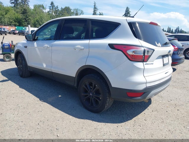Ford ESCAPE SE 2017 1FMCU9G9XHUC27464 Image 3