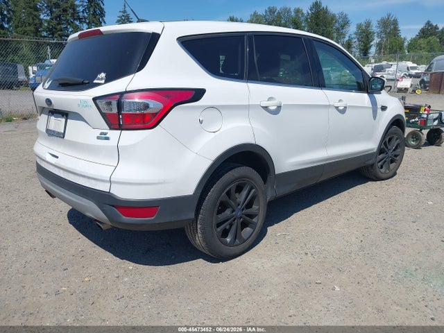 Ford ESCAPE SE 2017 1FMCU9G9XHUC27464 Image 4