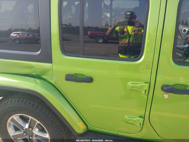 1C4HJXEG6JW251781 Jeep Wrangler Unlimited Sahara 4x4