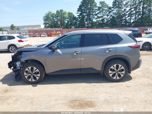 45473615 :رقم المزاد ، 5N1AT3BA7MC714081 vin ، 2021 Nissan Rogue Sv Fwd مزاد بيع