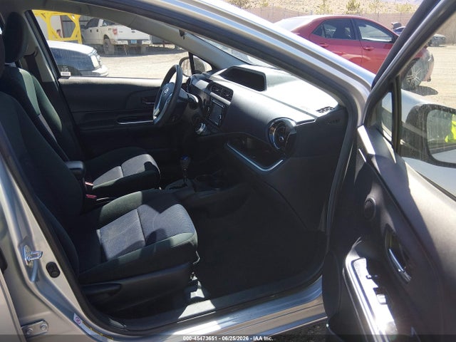 Toyota Prius C Two 2015 JTDKDTB38F1586195 Image 5