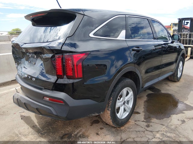 KIA SORENTO LX 2021 5XYRGDLC6MG044813 Image 4