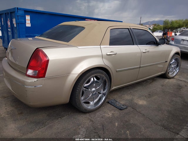 2006 Chrysler 300 Touring მანქანა იყიდება აუქციონზე, vin: 2C3LA53G16H400335, აუქციონის ნომერი: 45473686