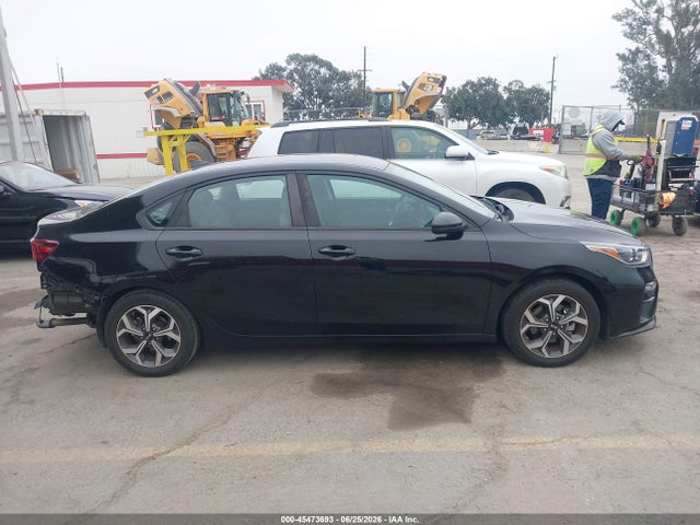 45473693 :رقم المزاد ، 3KPF24AD7LE182868 vin ، 2020 Kia Forte Lxs مزاد بيع