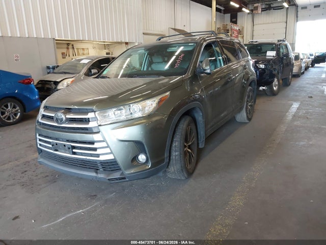 5TDBZRFH2JS880360 Toyota Highlander Le Plus