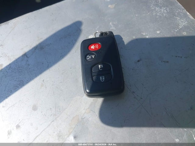 Toyota PRIUS PLUG-IN 2014 JTDKN3DP9E3055300 Image 11
