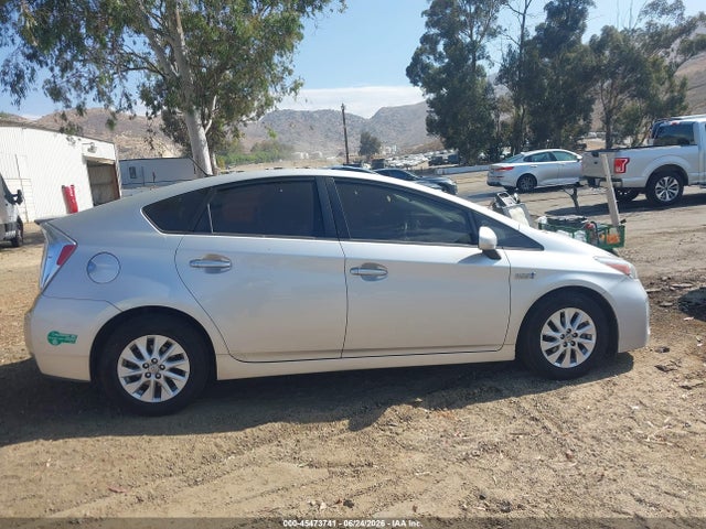 Toyota PRIUS PLUG-IN 2014 JTDKN3DP9E3055300 Image 13