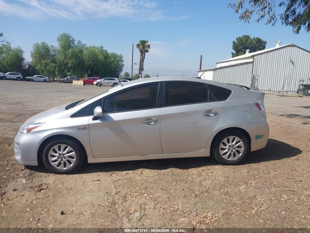 Toyota PRIUS PLUG-IN 2014 JTDKN3DP9E3055300 Image 14