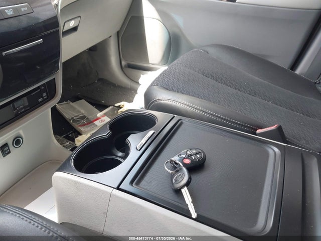 5TDXK3DC9ES413425 Toyota Sienna Se 8 Passenger