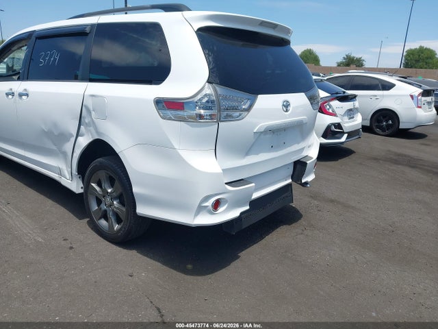 5TDXK3DC9ES413425 Toyota Sienna Se 8 Passenger