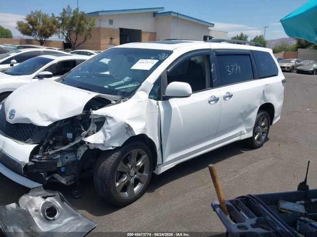 5TDXK3DC9ES413425 Toyota Sienna Se 8 Passenger