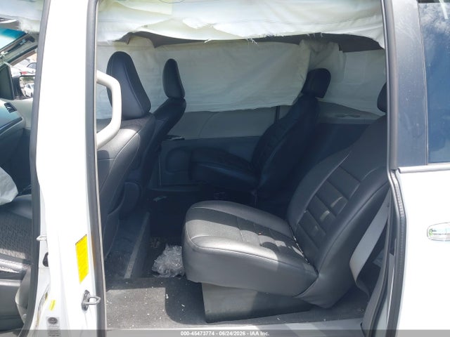 5TDXK3DC9ES413425 Toyota Sienna Se 8 Passenger